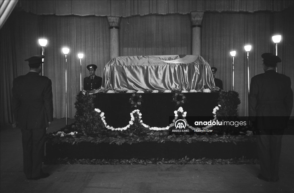 Atatürk'ün cenazesinin Anıtkabir'e nakli