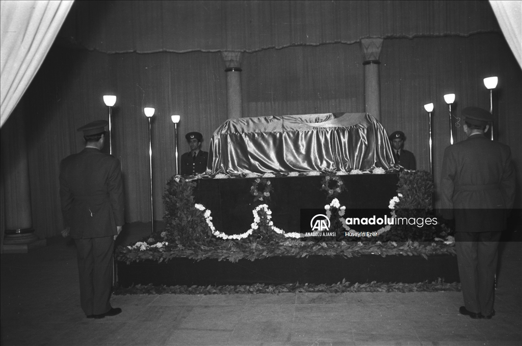 Atatürk'ün cenazesinin Anıtkabir'e nakli
