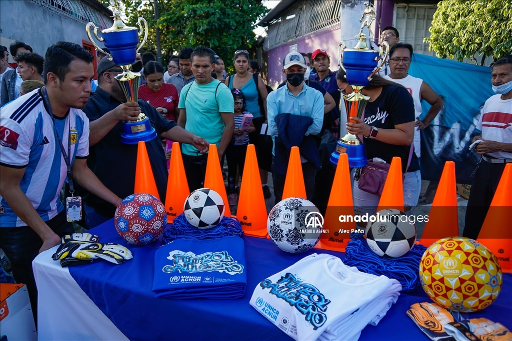 El Salvador youth avoids violence with street football