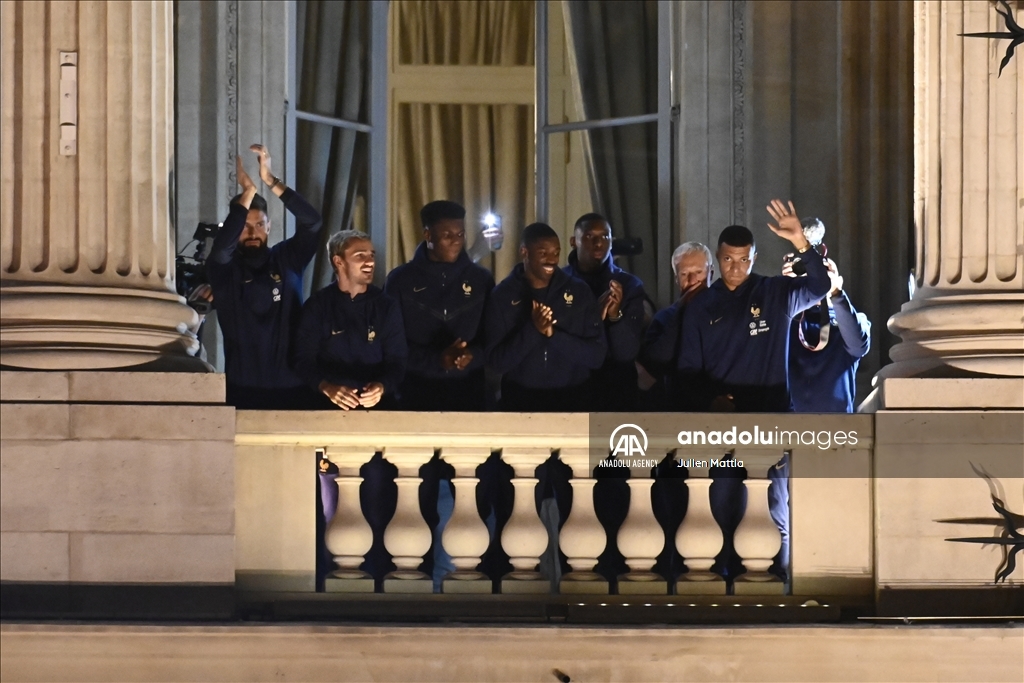 France: French national football team return home