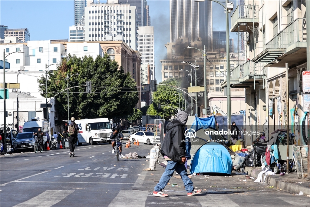 ABD'nin Los Angeles kentinde yaklaşık 40 bin evsiz otellere yerleştirilecek