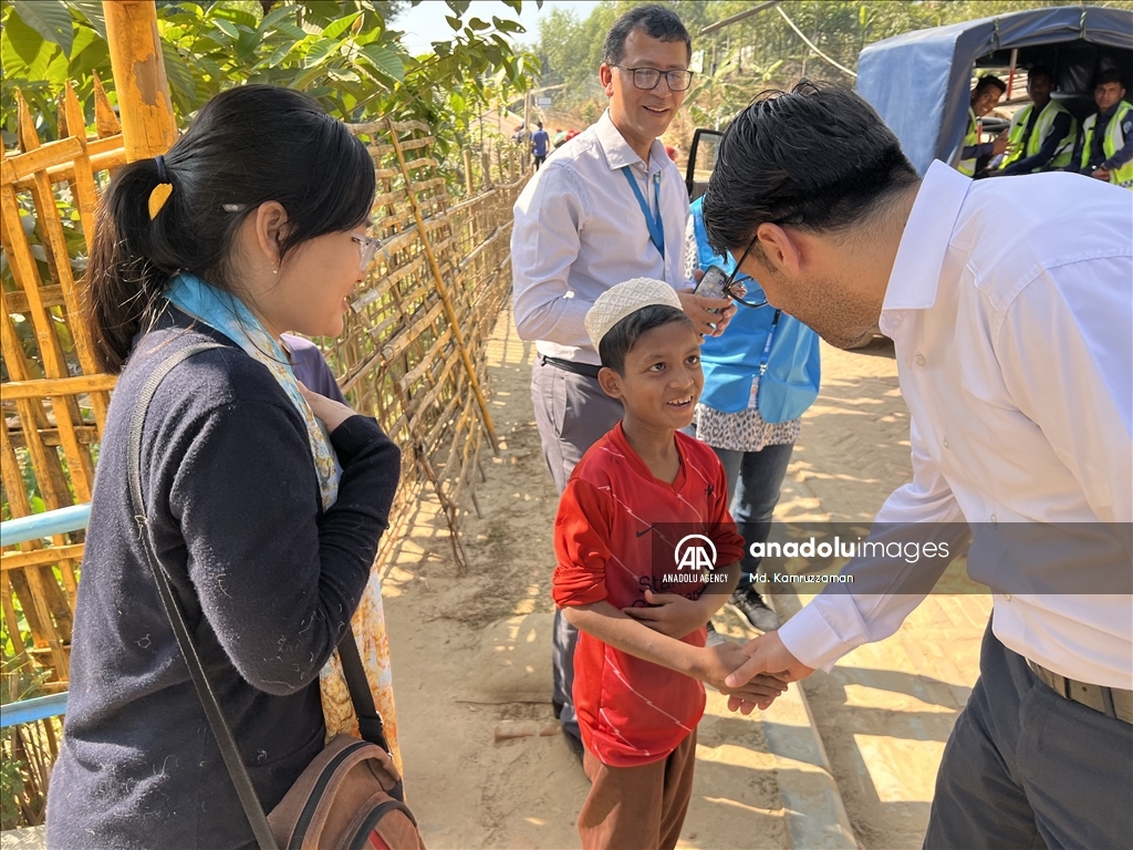 High-profile committee of Parliamentary Union of OIC Member States (PUIC) visited Rohingya camps in Bangladesh