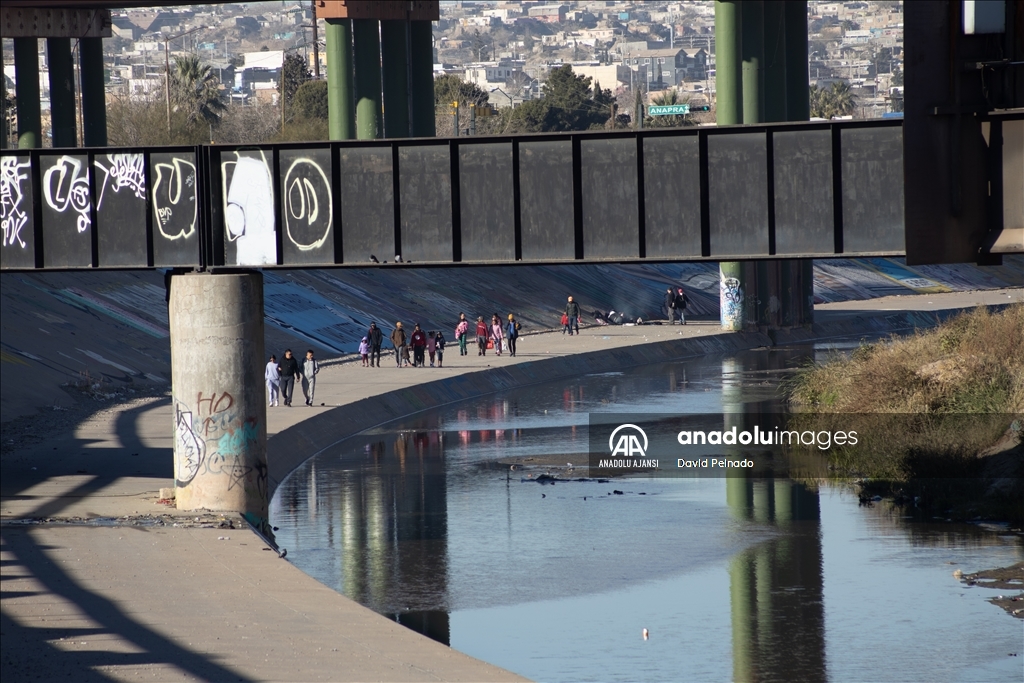 Meksika'nın Ciudad Juarez kentindeki göçmenlerin bekleyişi sürüyor
