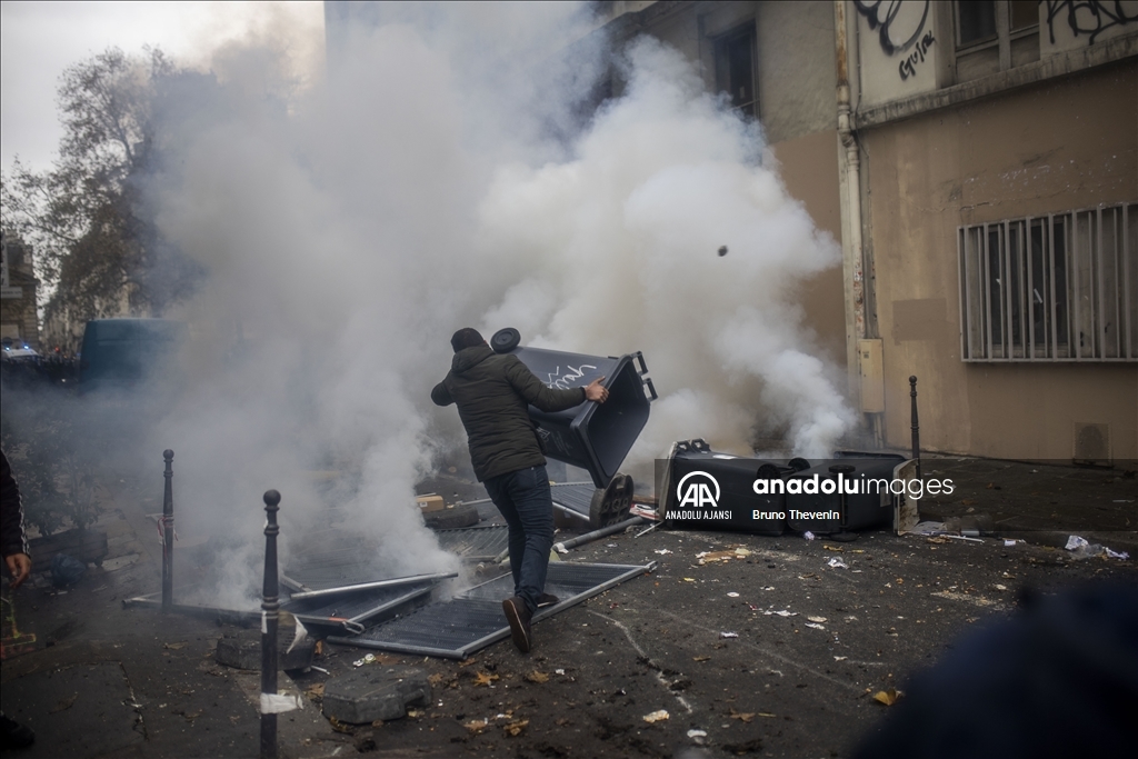 Terör örgütü PKK yanlıları Paris'te polisle çatıştı