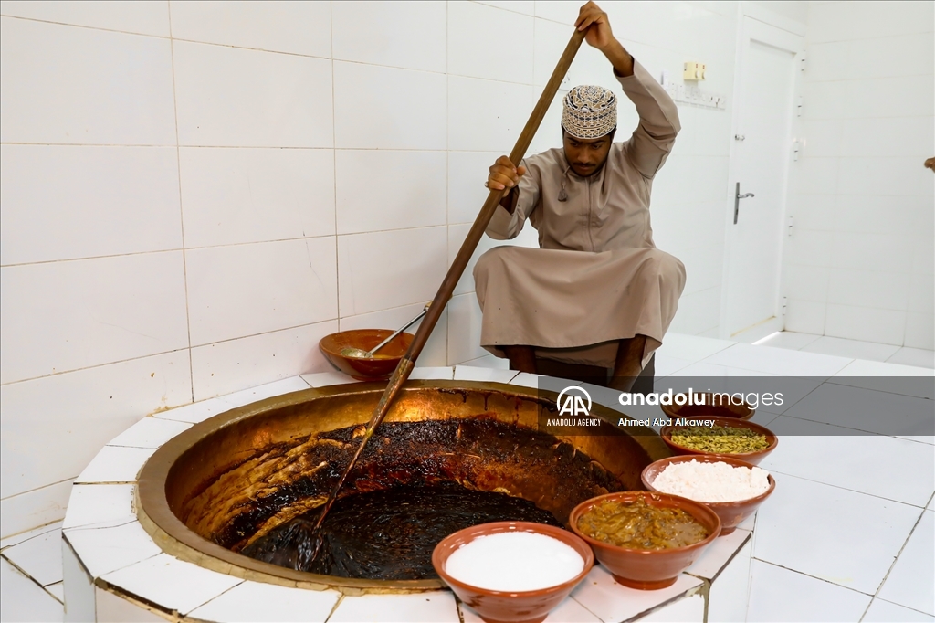 A famous dessert of Oman with spices: Omani Halwa