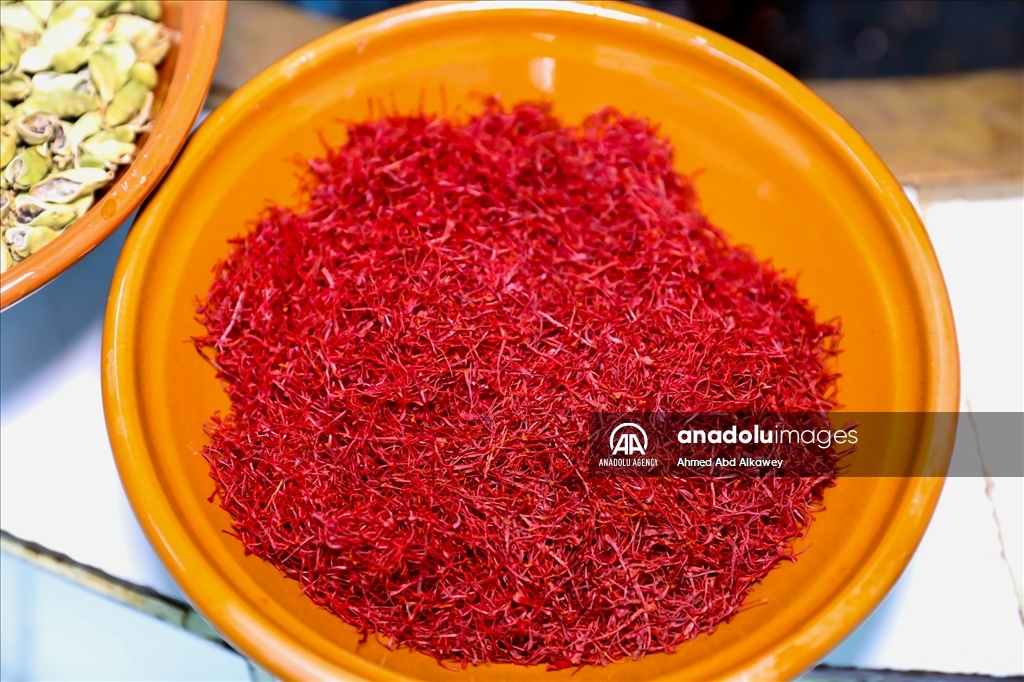 A famous dessert of Oman with spices: Omani Halwa