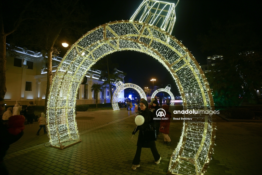 Баку готов к новогодним праздникам