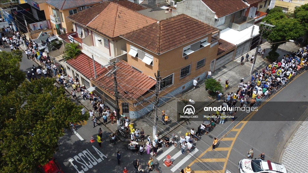 Vila Belmiro Stadyumu'nda Pele'nin cenaze töreni düzenlendi