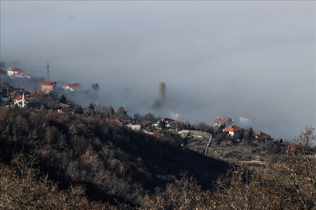 Mjegull e dendur në Shkup