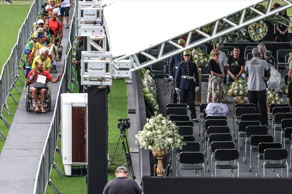 Ceremonia de despedida a Pelé en Brasil: así avanza el funeral en el estadio de Santos