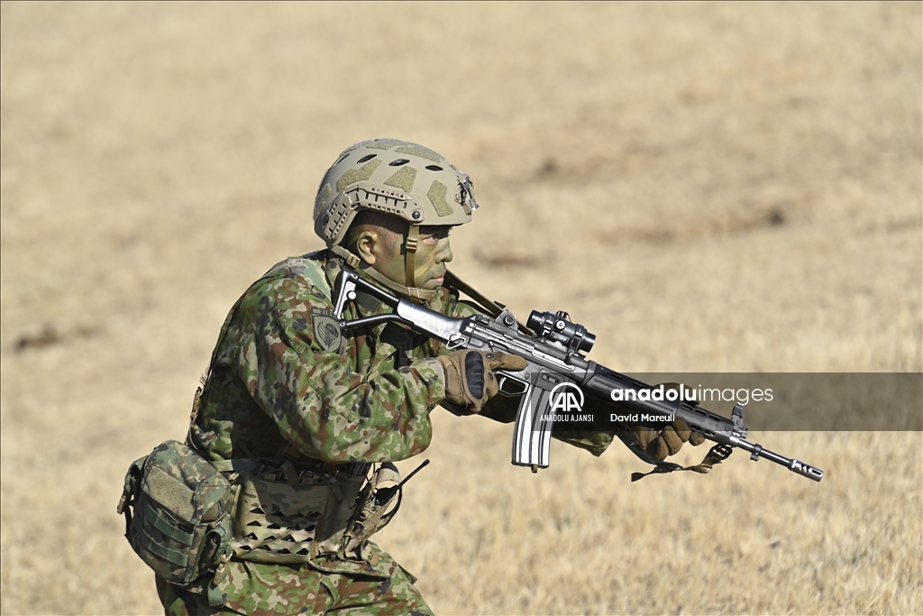 1. Japon Hava İndirme Tugayı Eğitimi