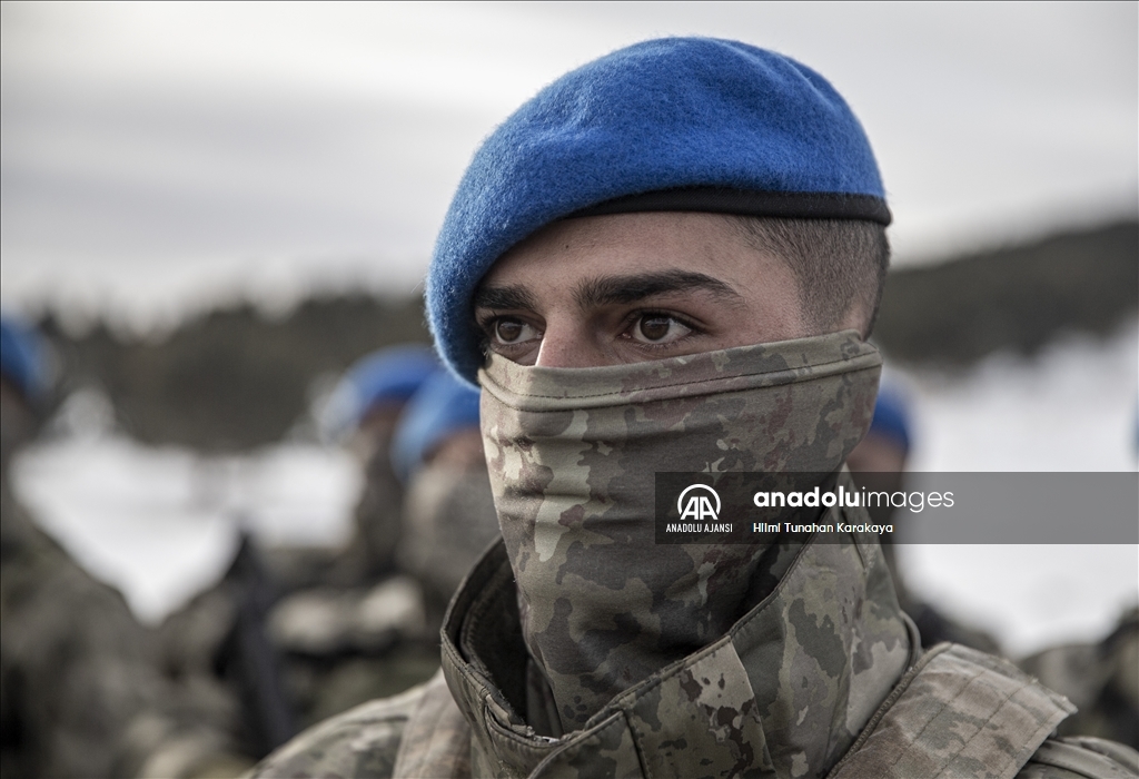 Şehitlerin izinde yürümek için binlerce vatandaş Allahuekber'de bir araya geldi