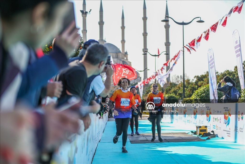 5 Ocak Adana Kurtuluş Yarı Maratonu koşuldu