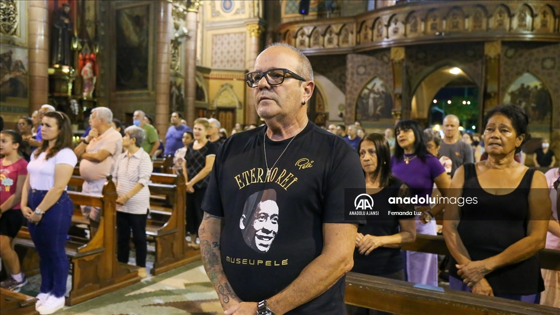 Brezilyalı efsane futbolcu Pele için anma töreni