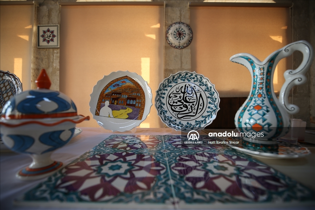 Mardin ve Şırnak'a özgü geleneksel motifler çini sanatıyla buluştu