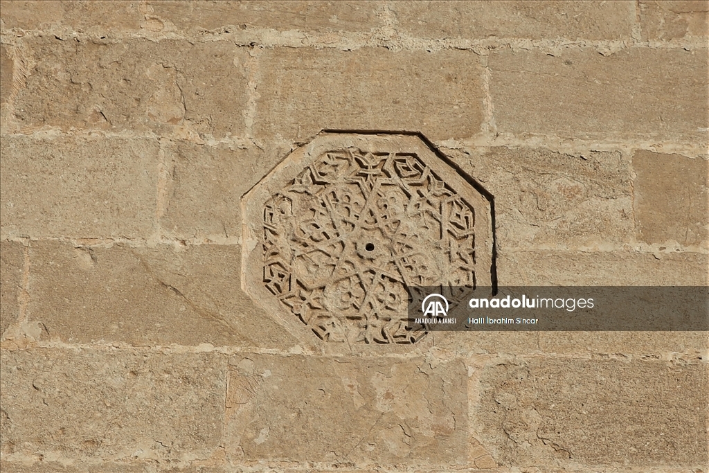Mardin ve Şırnak'a özgü geleneksel motifler çini sanatıyla buluştu