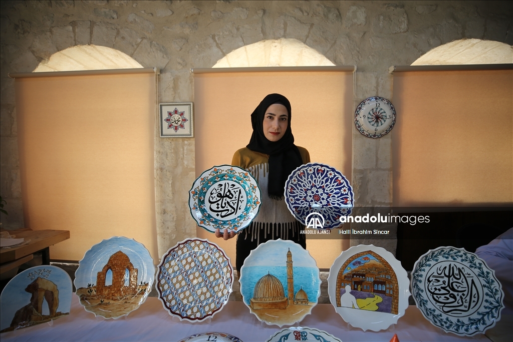 Mardin ve Şırnak'a özgü geleneksel motifler çini sanatıyla buluştu