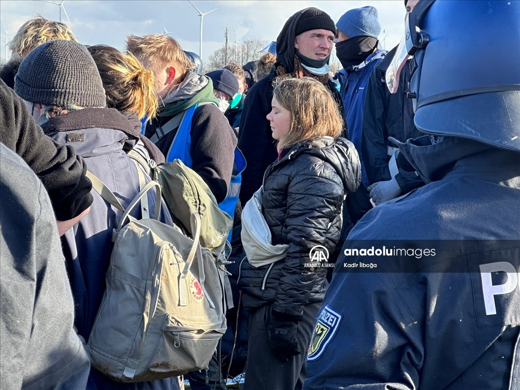 Lützerath'da aktivistlere polis müdahalesi