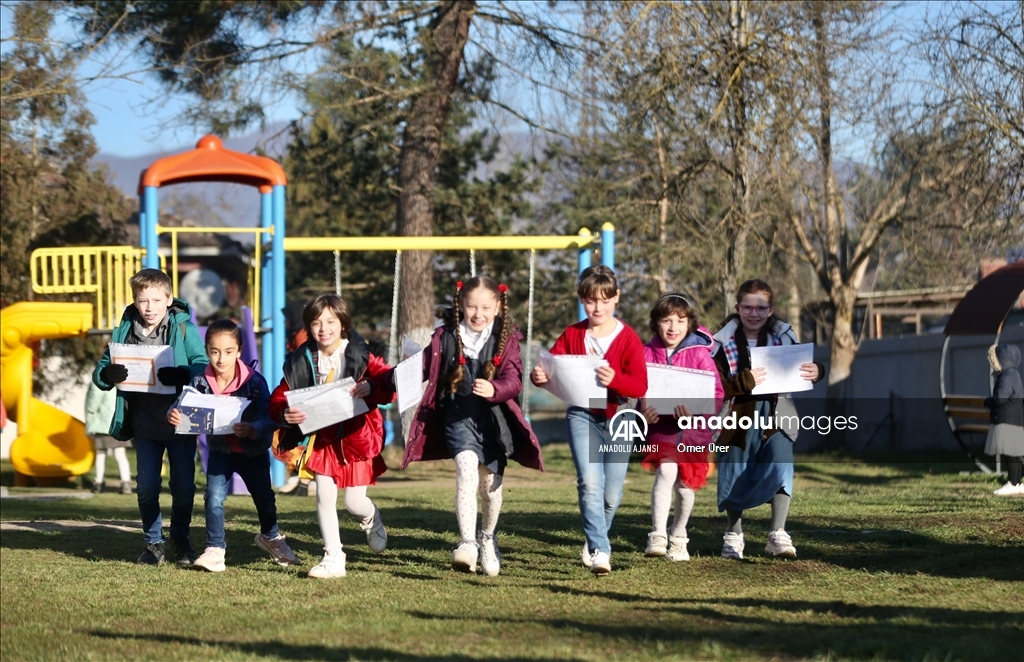 Düzce'de okullarda karne heyecanı