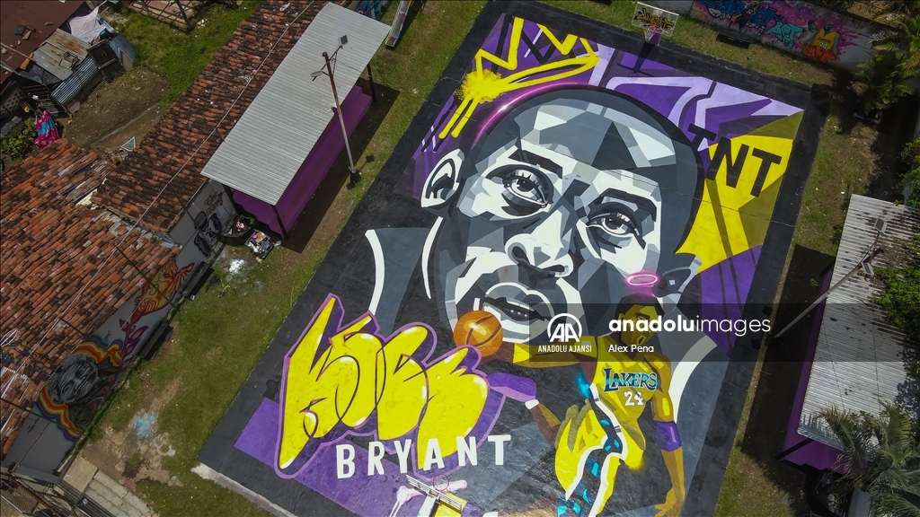 Kobe Bryant üçüncü ölüm yıl dönümünde El Salvador'da anıldı