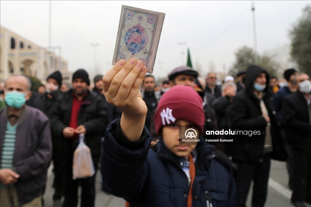 İsveç'teki Kur'an-ı Kerim yakma eylemi Tahran'da protesto edildi