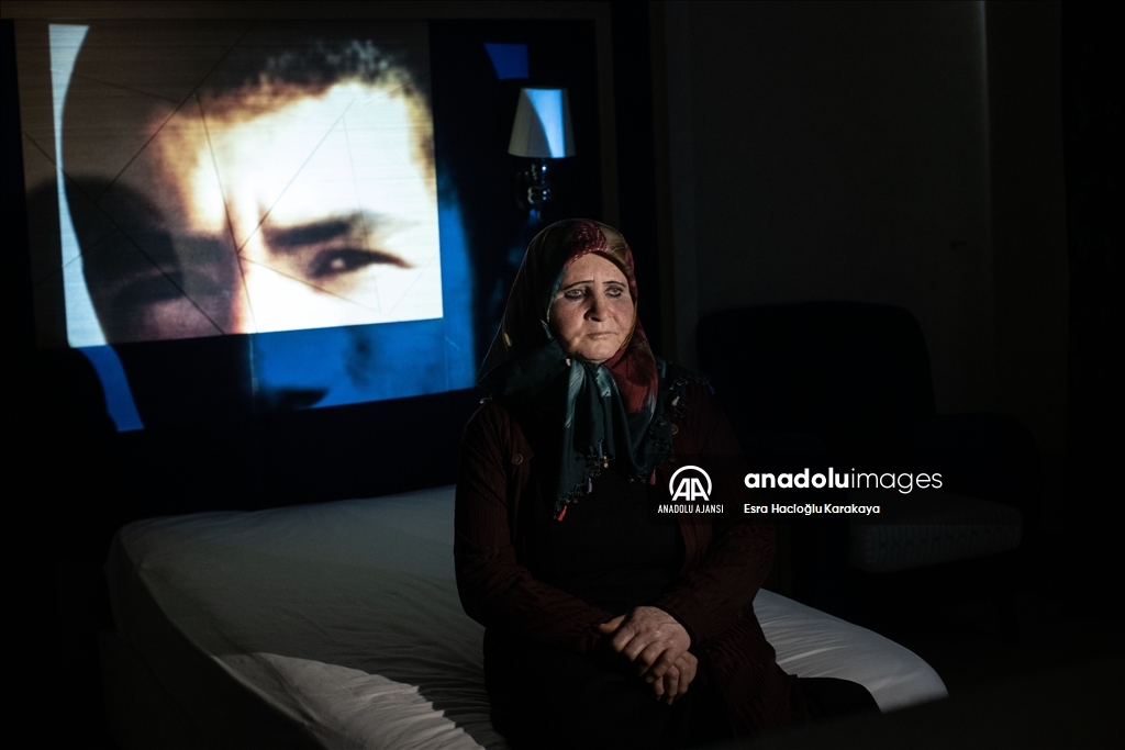 AA'nın "Diyarbakır Anneleri İçin Zamanın Durduğu An" fotoğraf sergisi açıldı
