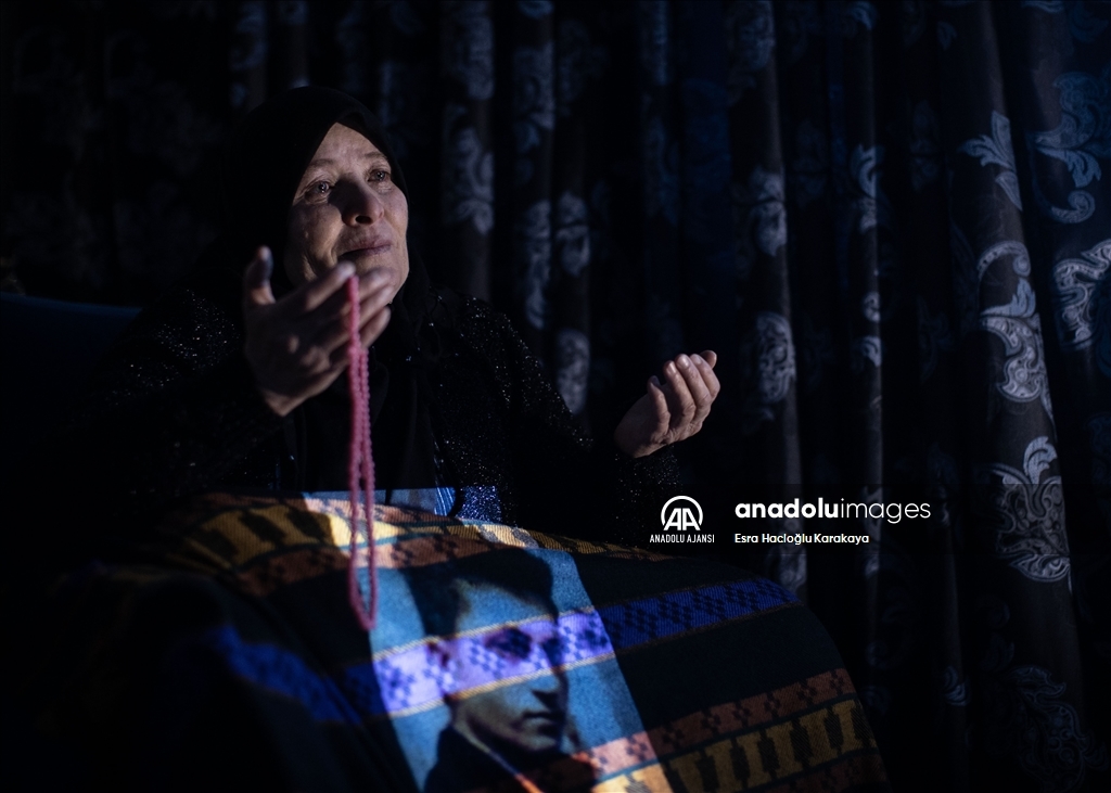 AA'nın "Diyarbakır Anneleri İçin Zamanın Durduğu An" fotoğraf sergisi açıldı