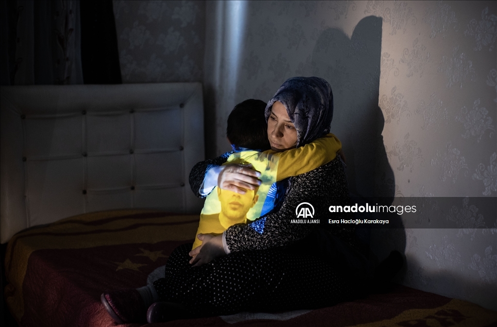 AA'nın "Diyarbakır Anneleri İçin Zamanın Durduğu An" fotoğraf sergisi açıldı