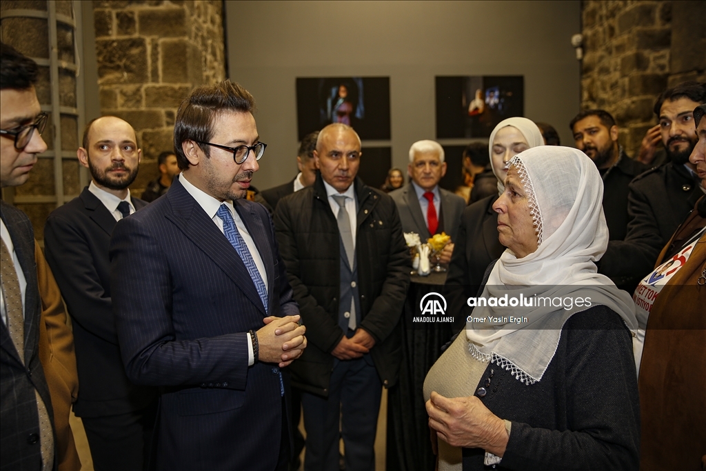 AA'nın "Diyarbakır Anneleri İçin Zamanın Durduğu An" fotoğraf sergisi açıldı