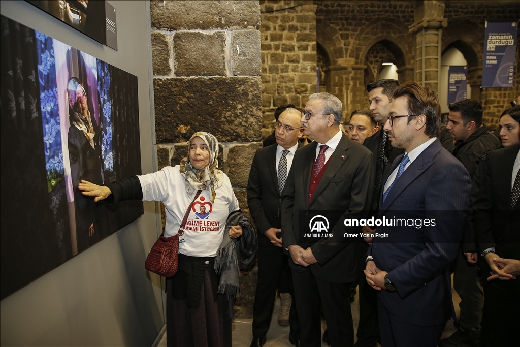 AA'nın "Diyarbakır Anneleri İçin Zamanın Durduğu An" fotoğraf sergisi açıldı