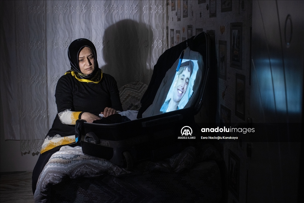 AA'nın "Diyarbakır Anneleri İçin Zamanın Durduğu An" fotoğraf sergisi açıldı