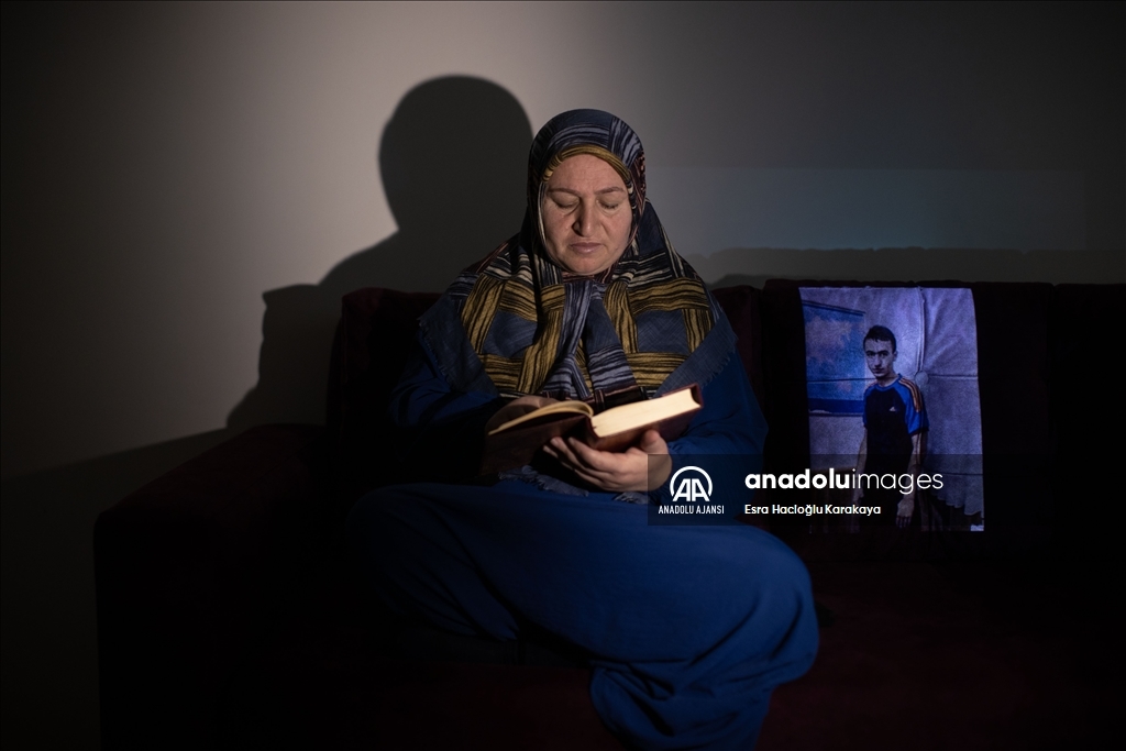 AA'nın "Diyarbakır Anneleri İçin Zamanın Durduğu An" fotoğraf sergisi açıldı