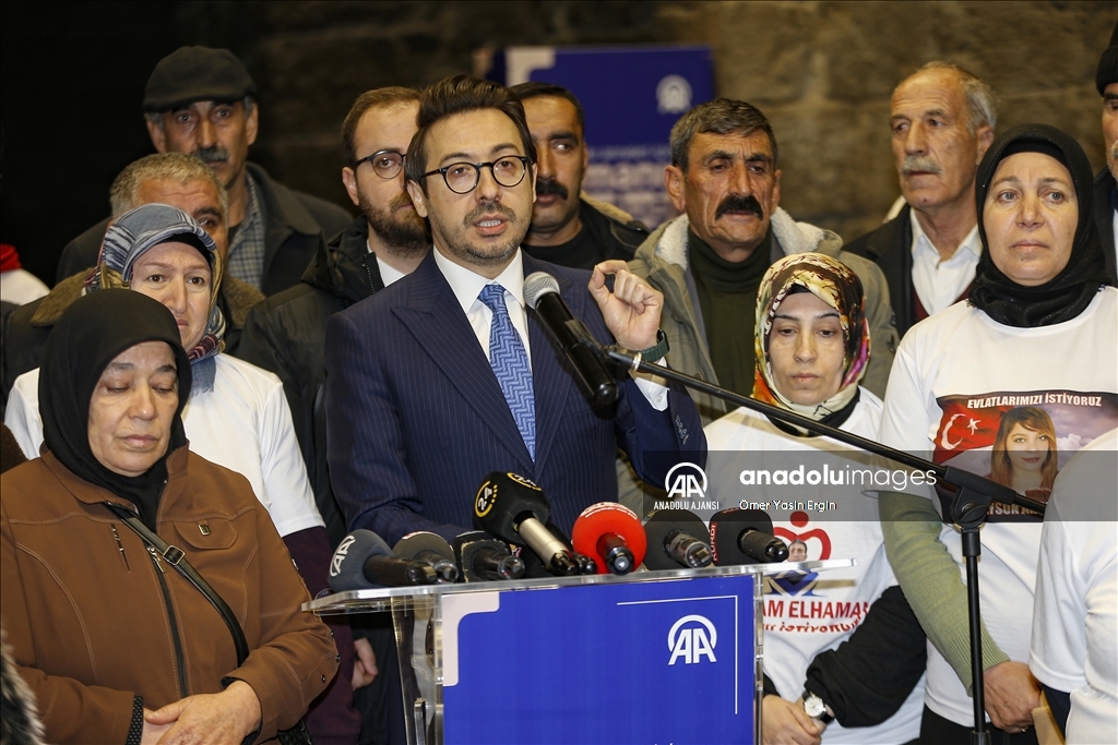 AA'nın "Diyarbakır Anneleri İçin Zamanın Durduğu An" fotoğraf sergisi açıldı