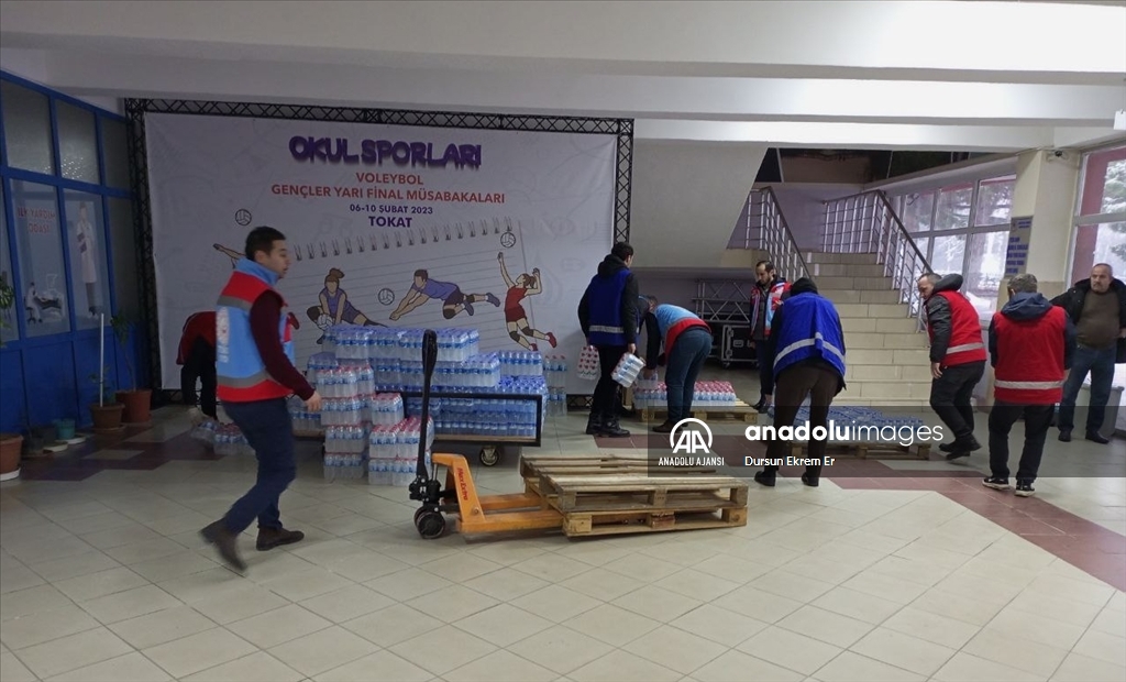  Tokat'ta depremzedeler için yardım kampanyası başlatıldı