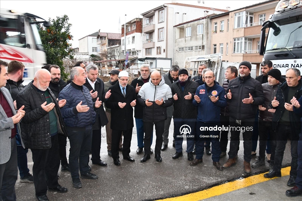 Yalova'dan çok sayıda ekip deprem bölgesine hareket etti