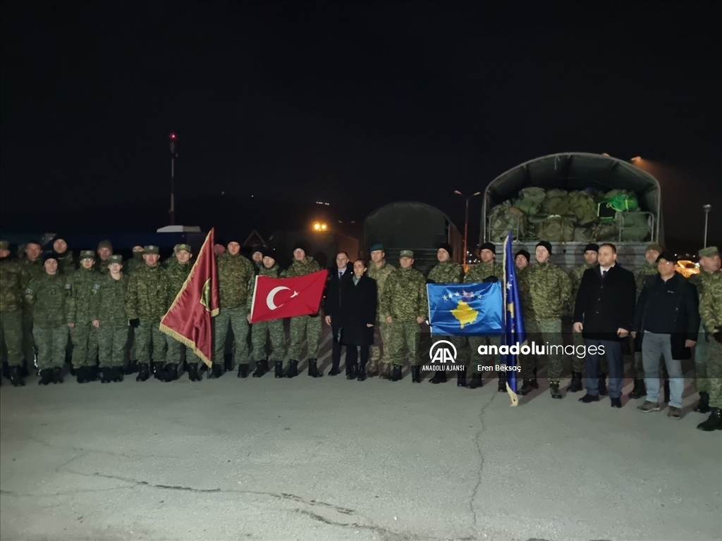 Kosova, 30 kişilik arama kurtarma ekibini Türkiye'ye gönderdi