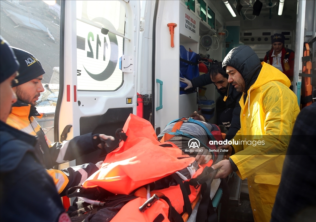 1 rescued under rubble after 30 hours of 7.7 magnitude Kahramanmaras earthquake