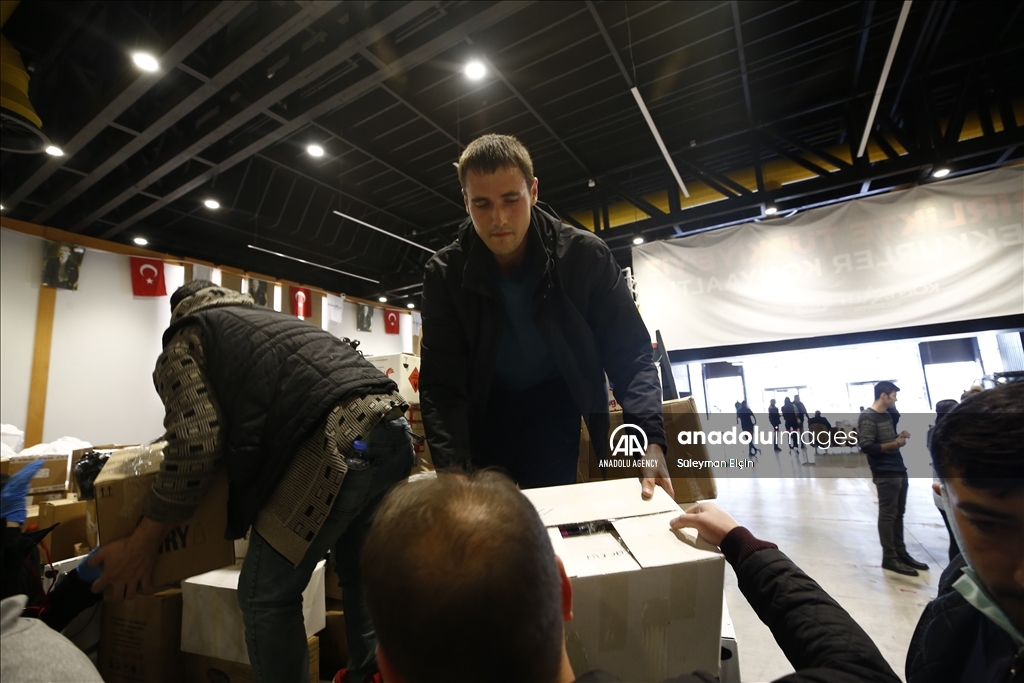 Россияне и украинцы в Анталье вносят вклад в сбор помощи для зоны бедствия