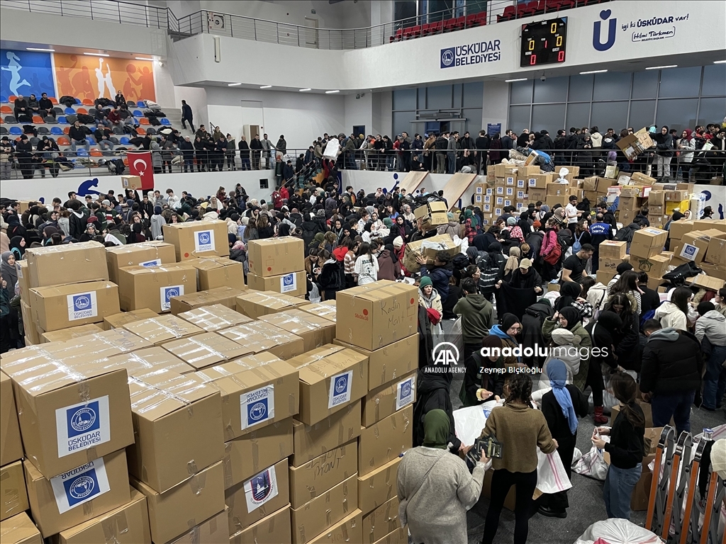 کمپین کمک‌رسانی مردم ترکیه به زلزله‌زدگان 