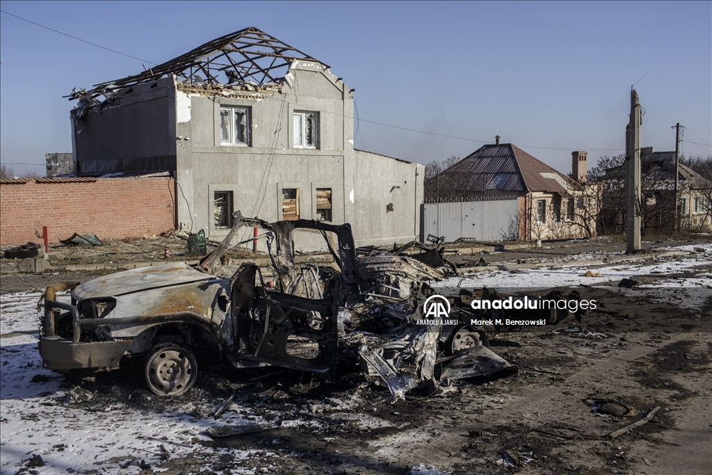 Ukrayna'daki saldırılarda harabeye dönen Kostiantynivka'da yaşam savaşın gölgesinde devam ediyor
