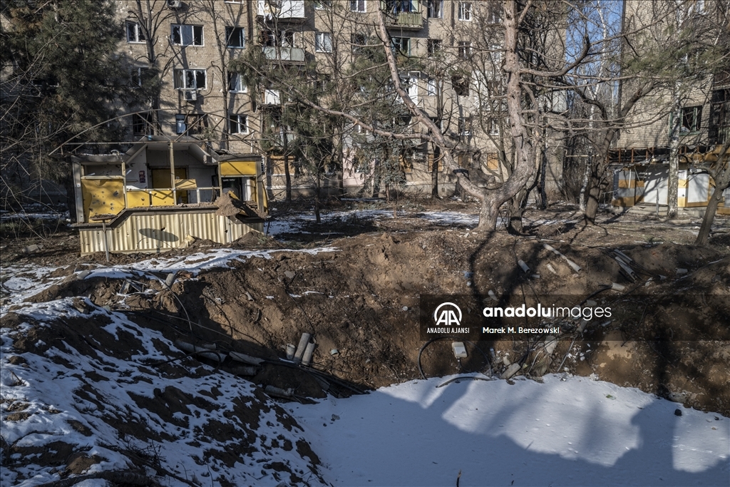 Ukrayna'daki saldırılarda harabeye dönen Kostiantynivka'da yaşam savaşın gölgesinde devam ediyor