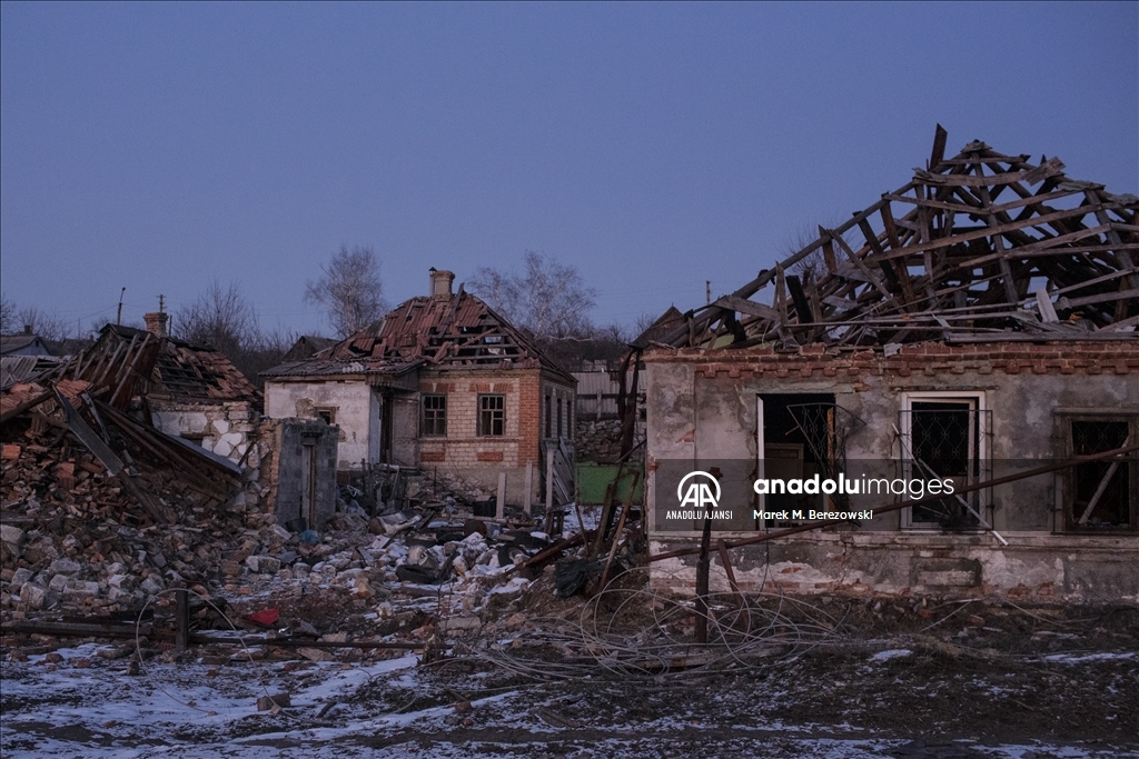 Ukrayna'daki saldırılarda harabeye dönen Kostiantynivka'da yaşam savaşın gölgesinde devam ediyor