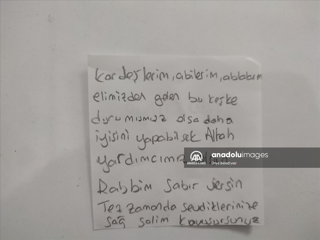 Karadeniz'den deprem bölgesine yardımlar sürüyor