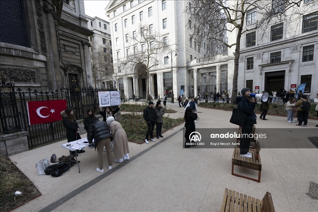 Türk öğrenci birlikleri Londra'da yardım organizasyonu düzenledi