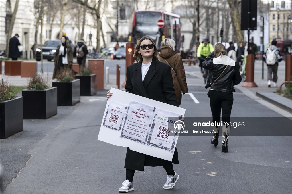 Türk öğrenci birlikleri Londra'da yardım organizasyonu düzenledi