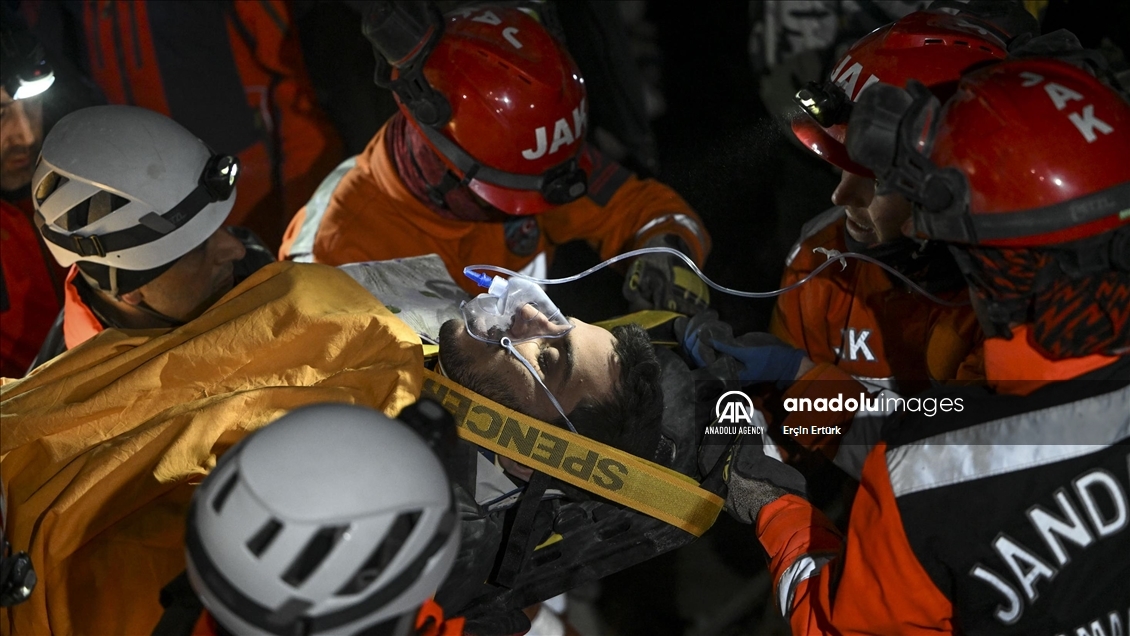 A 24-year-old man is pulled out alive in Hatay some 113 hours after the devastating earthquakes in southern Türkiye