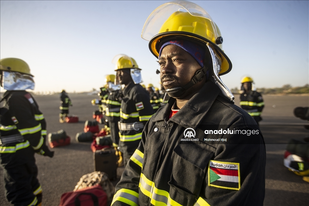 Sudan, Türkiye'ye 40 kişilik arama kurtarma ekibi gönderdi