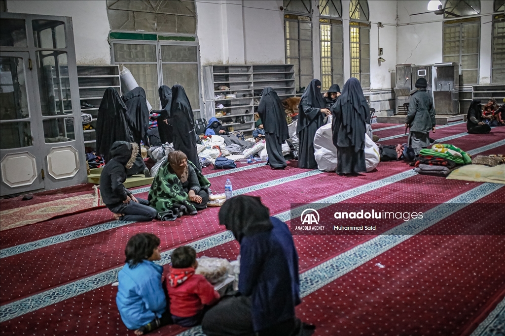 Syrian quake survivors stay in Mosques and tents