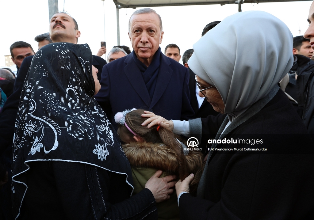 El presidente de Turkiye, Recep Tayyip Erdogan, visitó la ciudad de Sanliurfa, una de las  afectadas por los terremotos