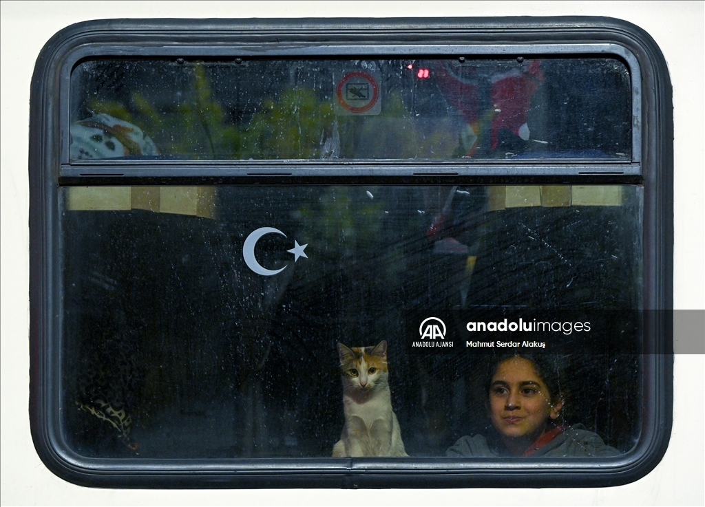 İskenderun Garı'ndaki iki tren depremzedelere "ev" oldu